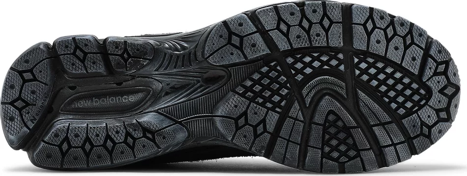 New Balance 2002R Phantom Black M2002RDB