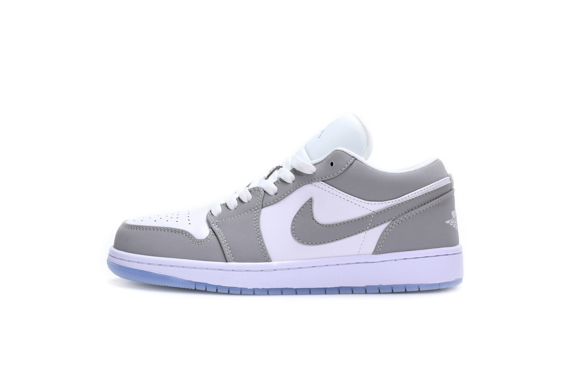 Air Jordan 1 Low Wolf Grey DC0774-105