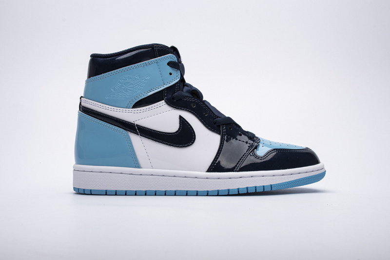 Air Jordan 1 Retro High UNC Patent (W) CD0461-401