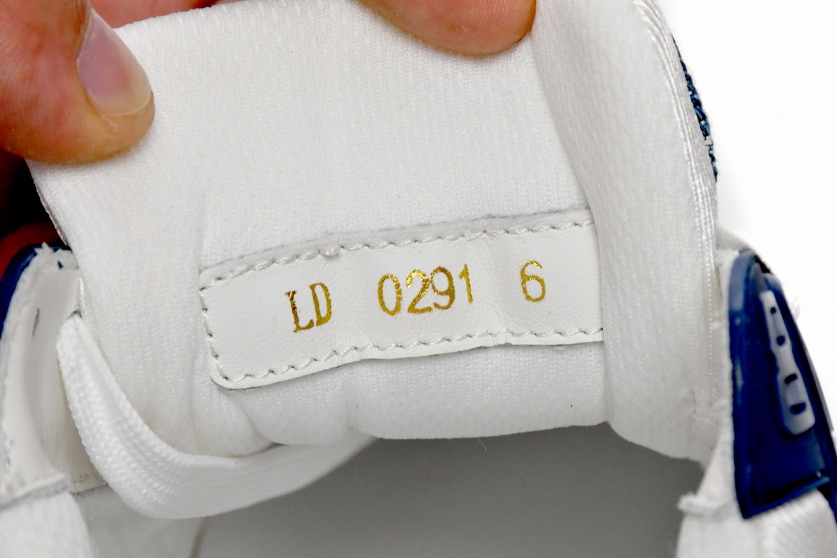 LOUIS VUITTON Trainer Cowboy Blue FD0291