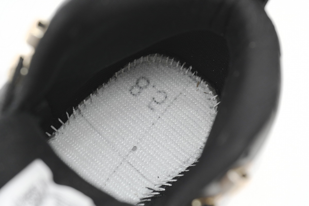 Air Jordan 12 Black And Playoffs CT8013-006