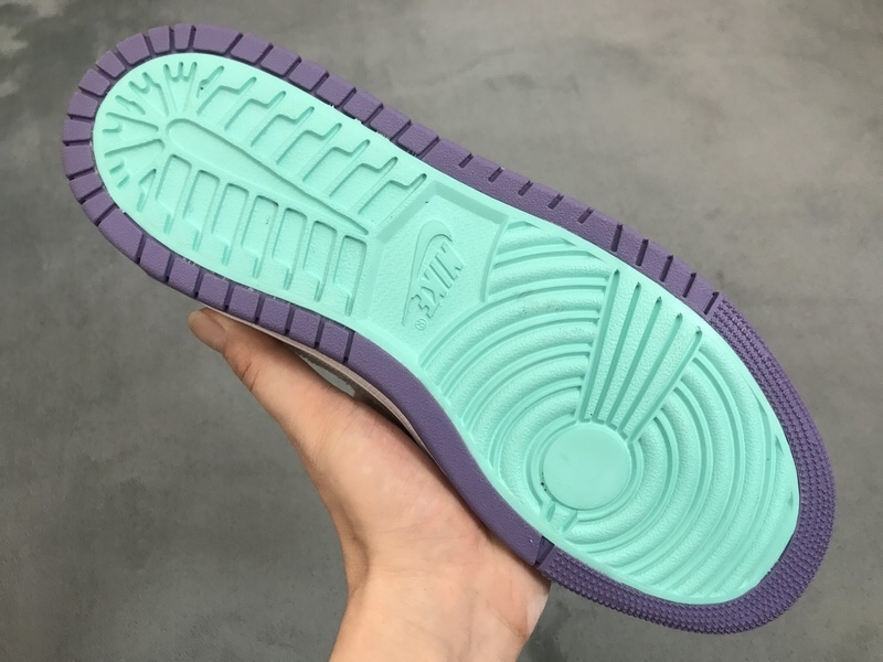 LJR Batch Air Jordan 1 High Zoom Air CMFT White Daybreak Tropical Twist CT0978-150