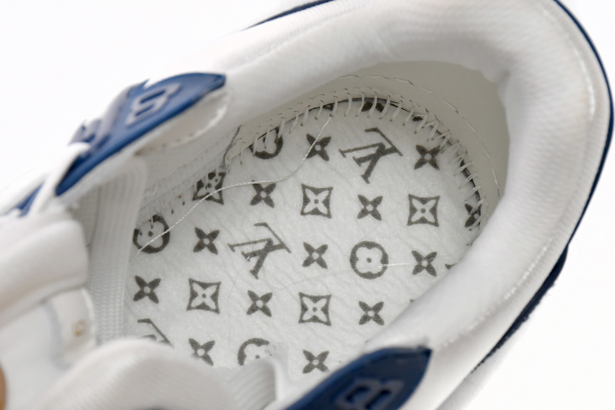 LOUIS VUITTON Trainer Cowboy Blue FD0291