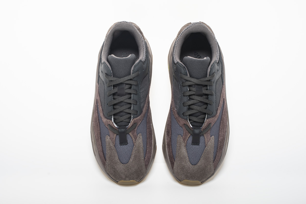 adidas Yeezy Boost 700 Mauve EE9614