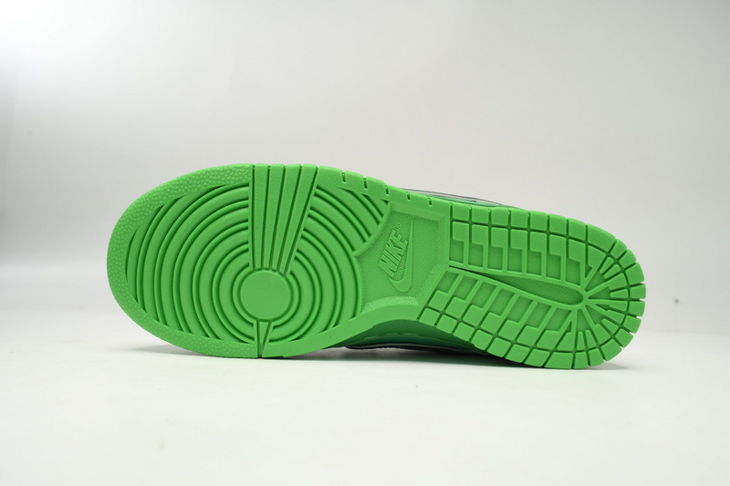 CONCEPTS × Nike Dunk SB Seaweed Green Lobster BV1310-303