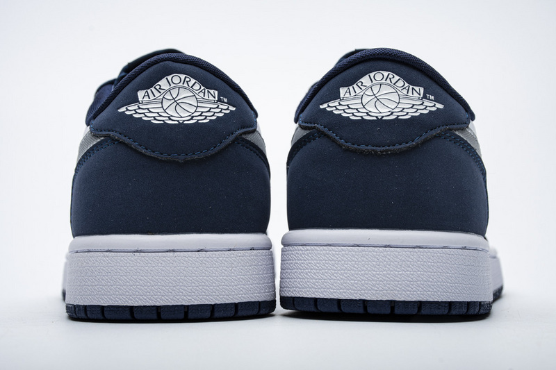 Air Jordan 1 Low SB Midnight Navy CJ7891-400