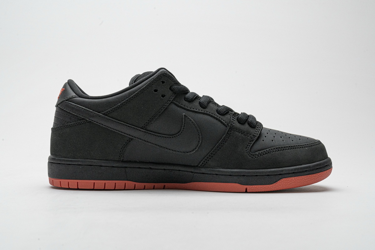 Nike SB Dunk Low Black Pigeon 883232-008