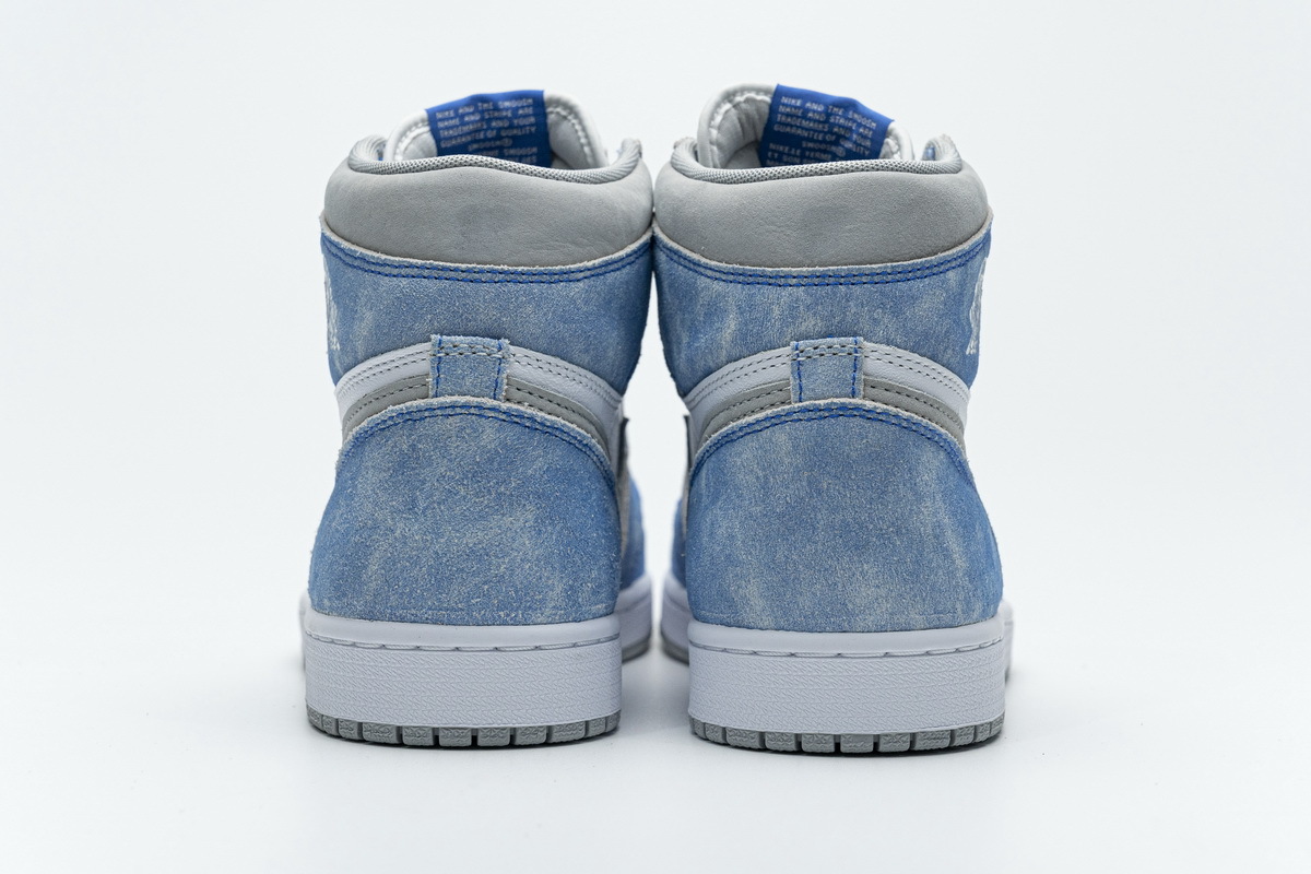 Air Jordan 1 Retro High OG Hyper Royal 555088-402