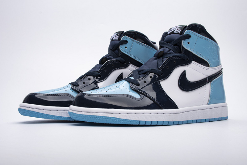 Air Jordan 1 Retro High UNC Patent (W) CD0461-401