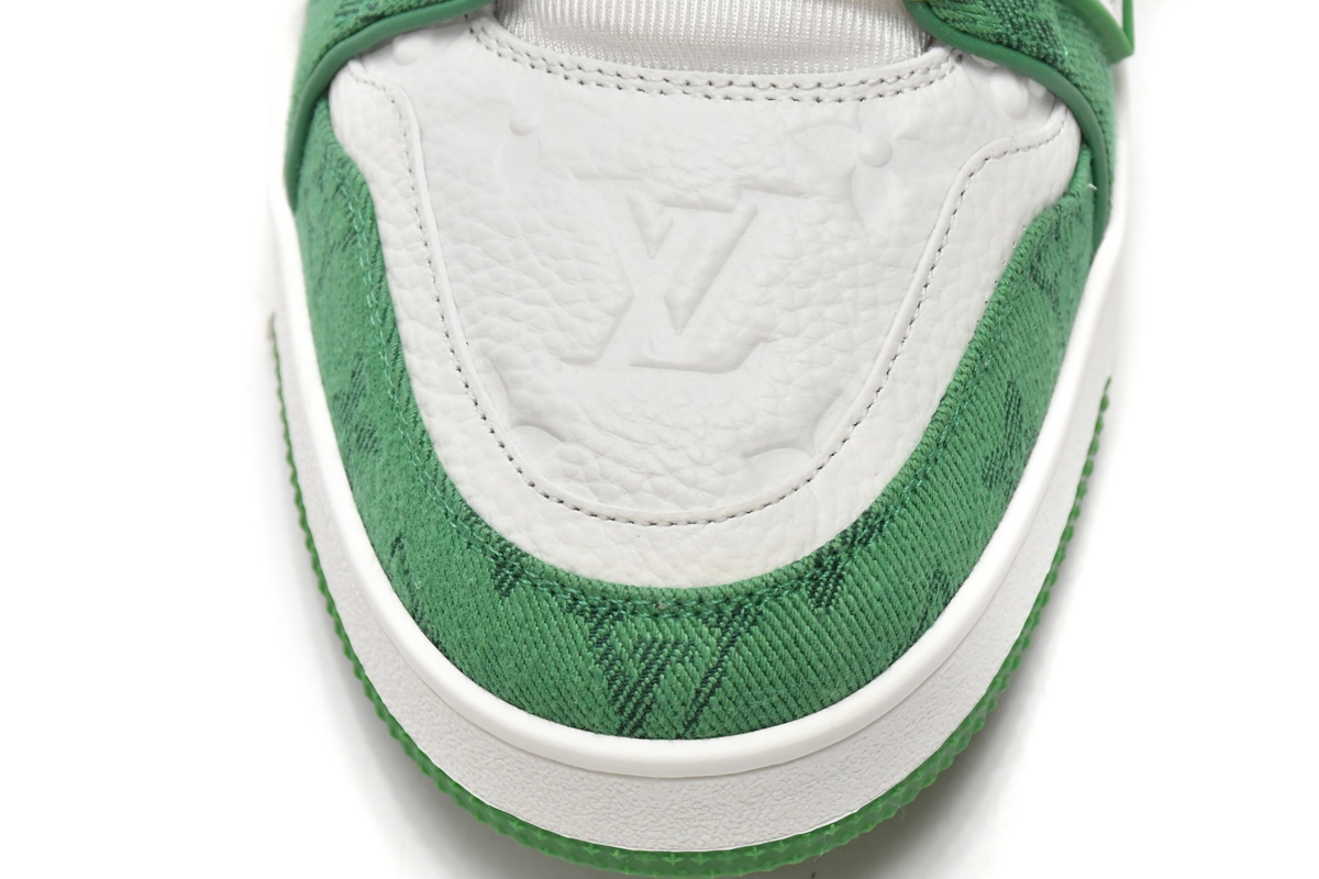 LOUIS VUITTON Trainer Green Cloth Surface VL1201