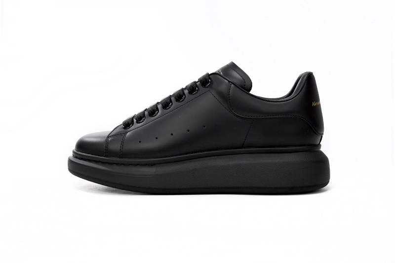 Alexander McQueen Oversized Triple Black 553761WHV671000
