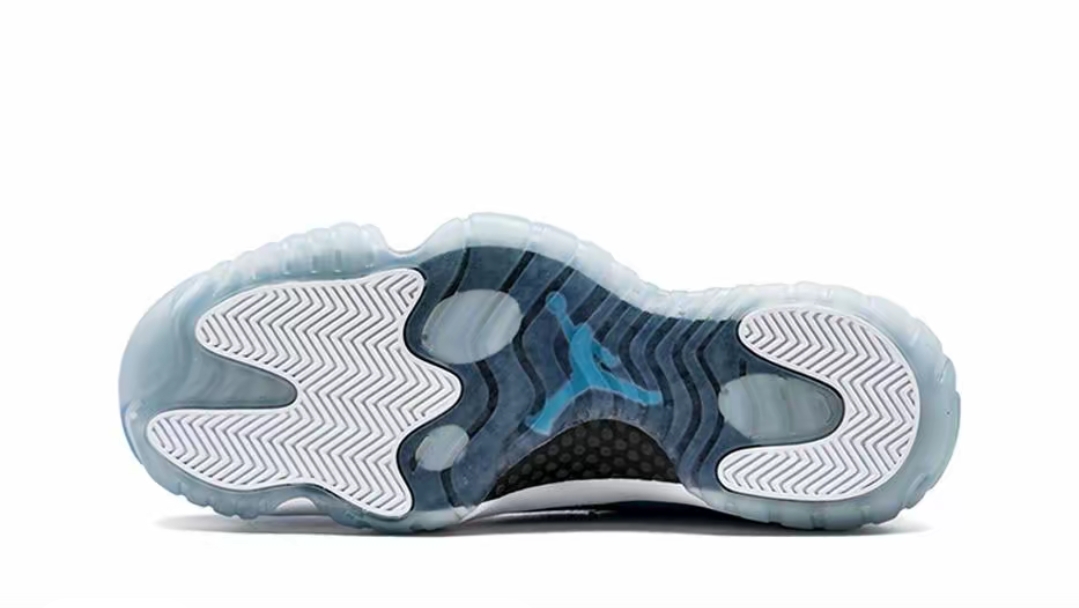 Air Jordan 11 Retro Pantone 689479-405