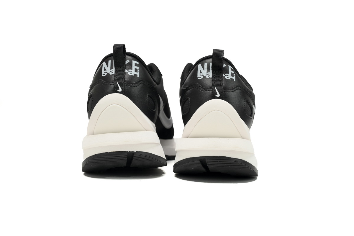 Sacai x Nike VaporWaffle Sesame and Black And White DD1875-011