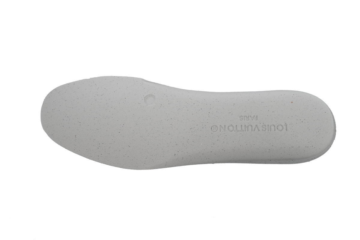 LOUIS VUITTON Trainer Black and White