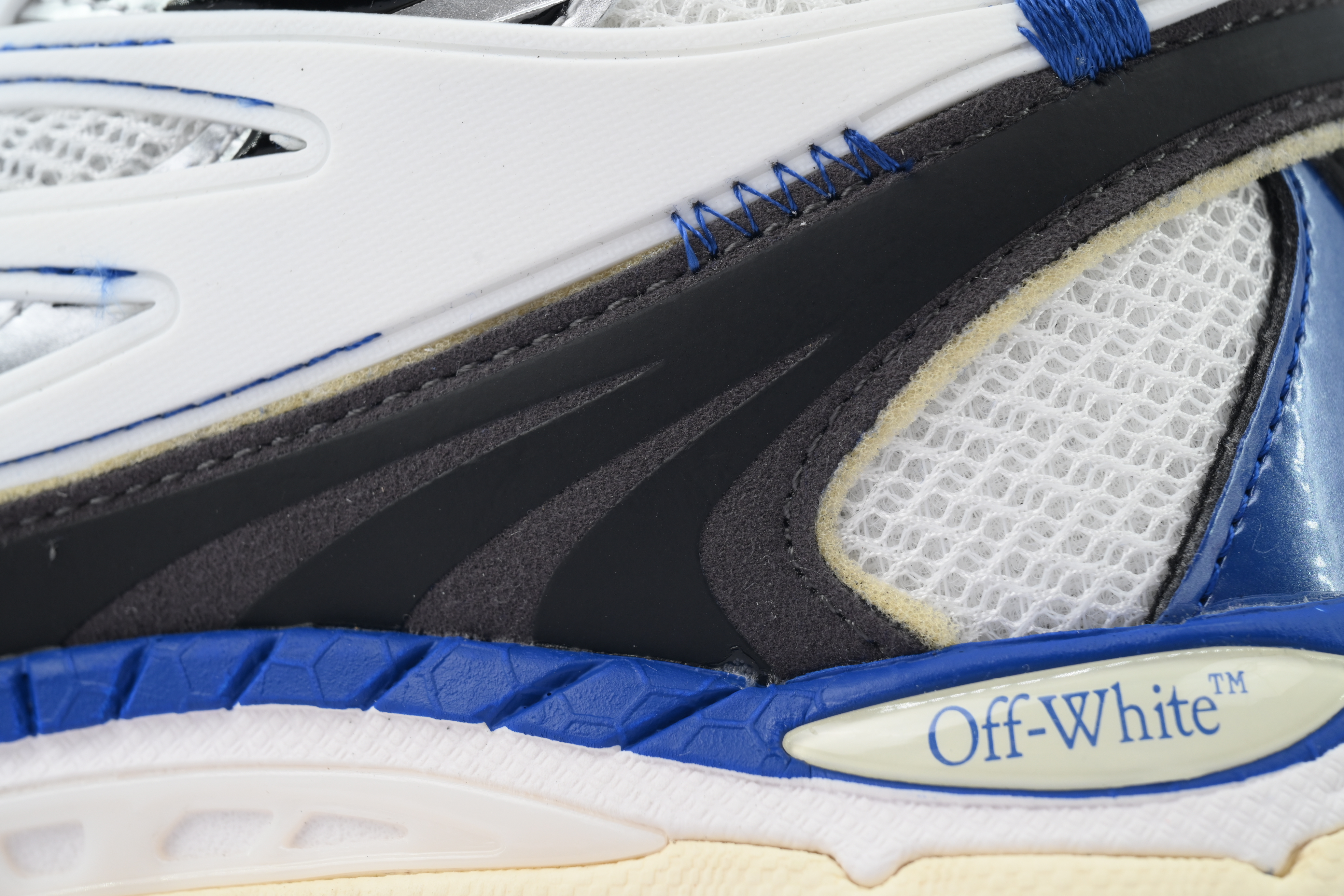 OFF-WHITE Out Of Deep Blue White OMIA295F24 FAB00 10145