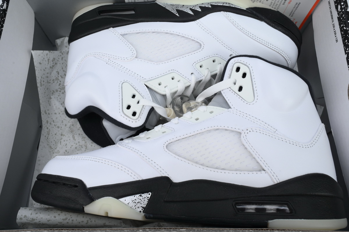 Air Jordan 5 Retro 'White Black' DD0587-110