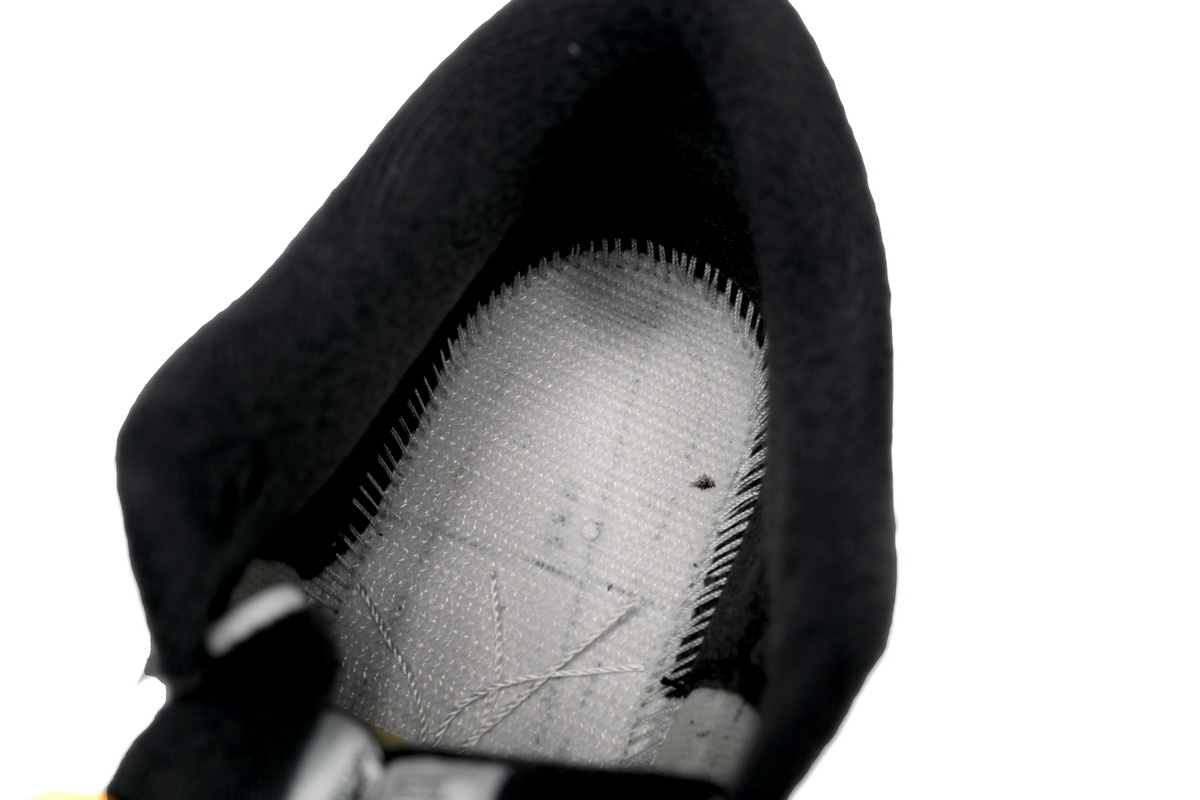 Air Jordan 3 Cement Grey CT8532-106