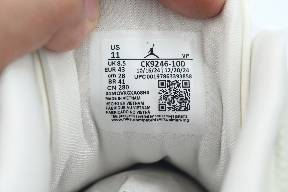 Air Jordan 3 Retro 'Sail Metallic Silver' CK9246-100