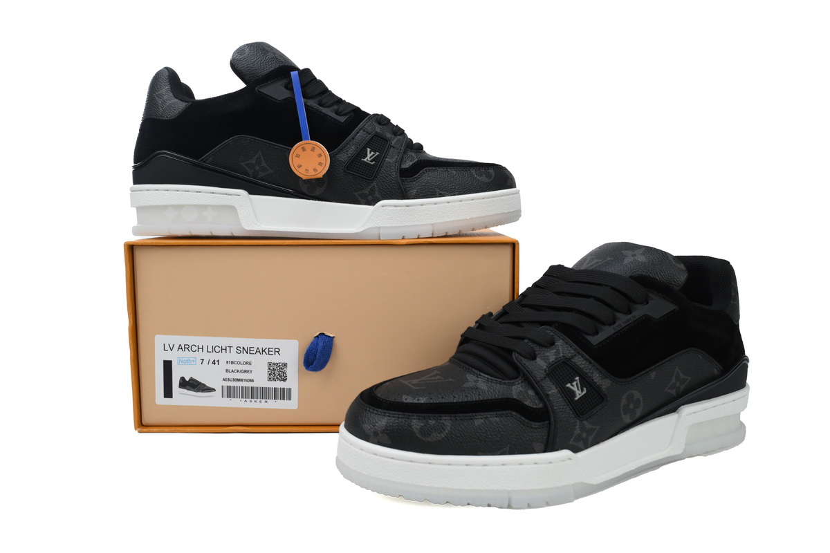 Louis Vuitton Louis Vuitton Trainer Black