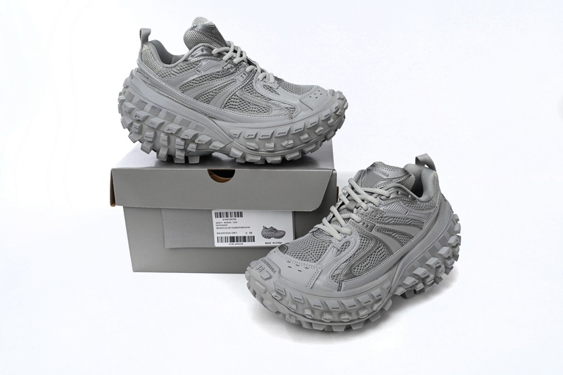 Balenciaga Defender Light Gray685611 W2RA6 1200