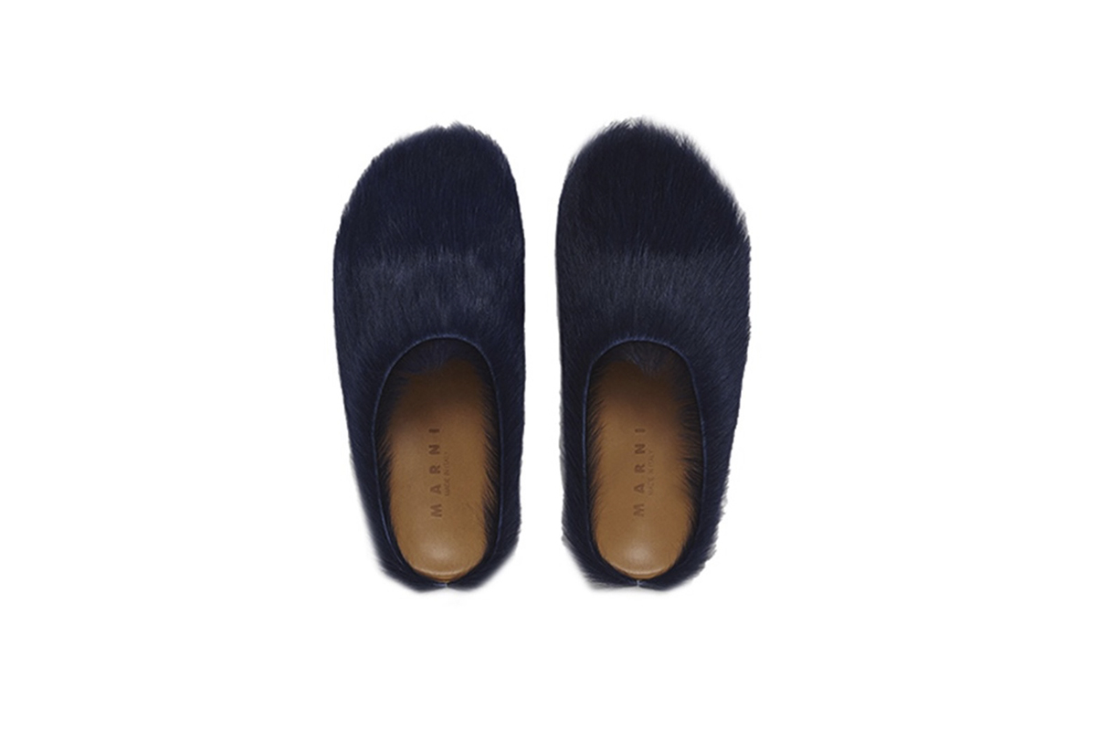 Marni Long hair Calfskin Fussbett Sabot Navy SBMR000600P412200B84