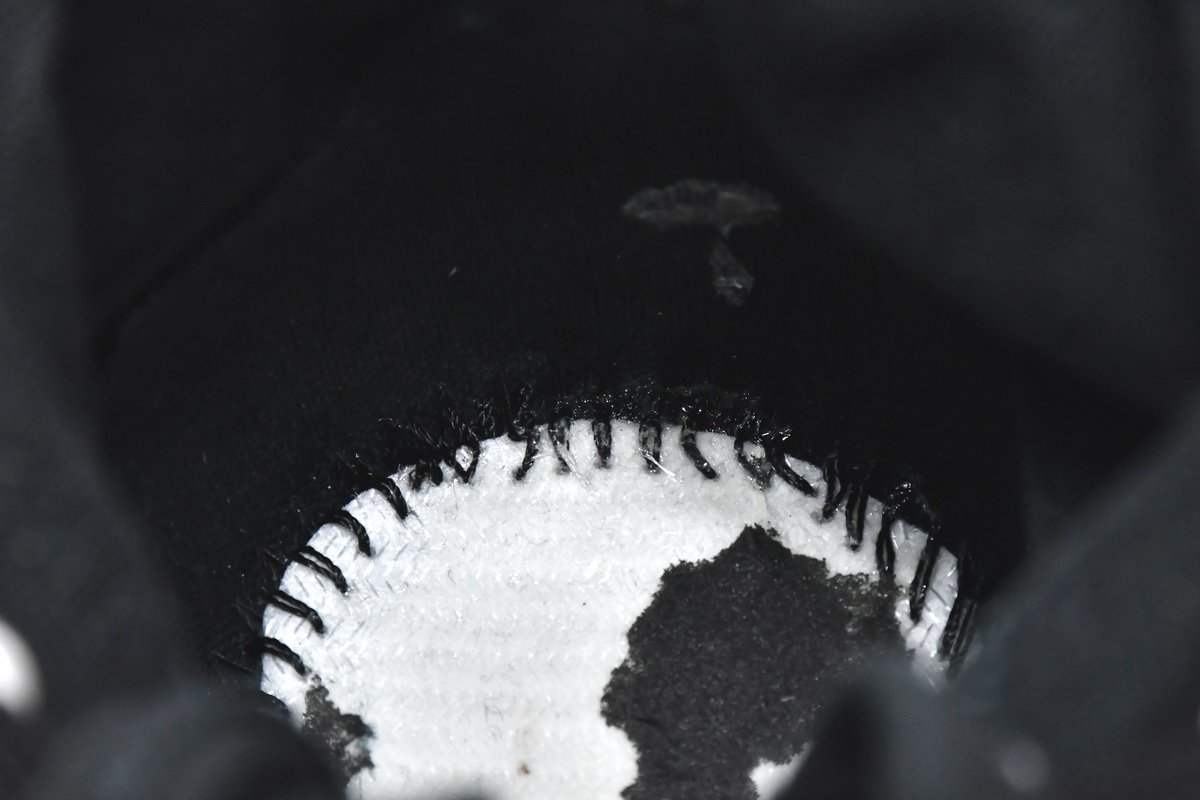 Balenciaga Paris High Top Black 688752W3RC11090