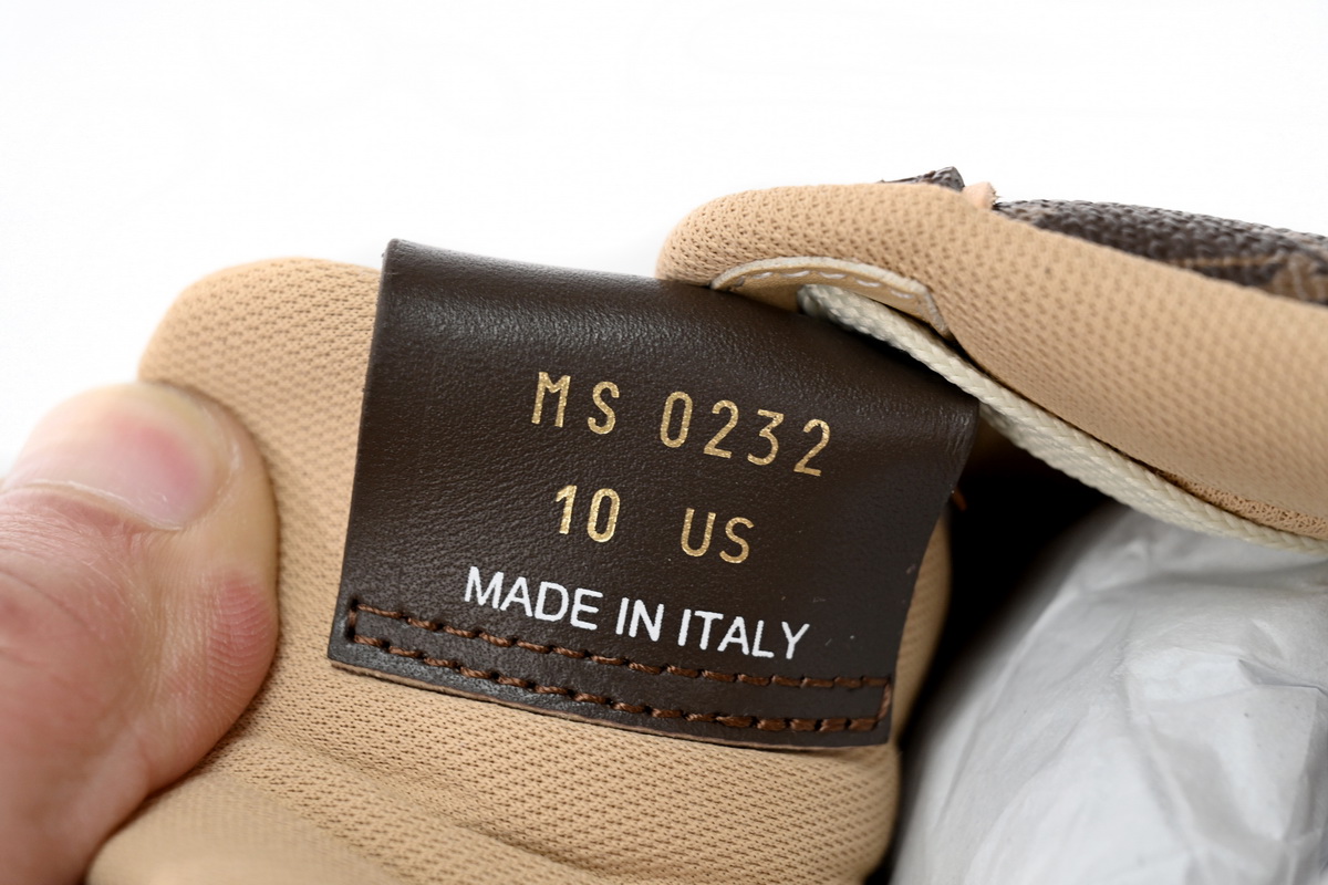 LOUIS VUITTON x Nike Air Force 1 Coffee