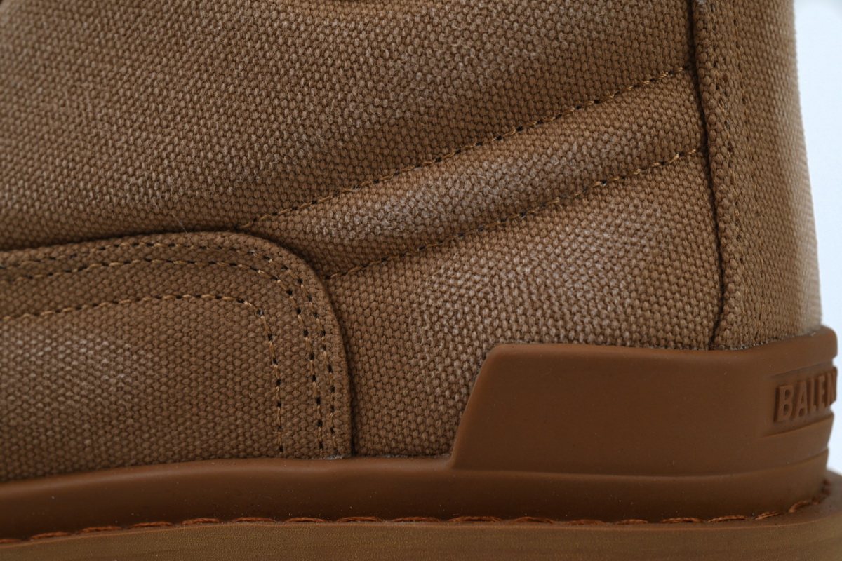 Balenciaga Strike Brown PK24092002