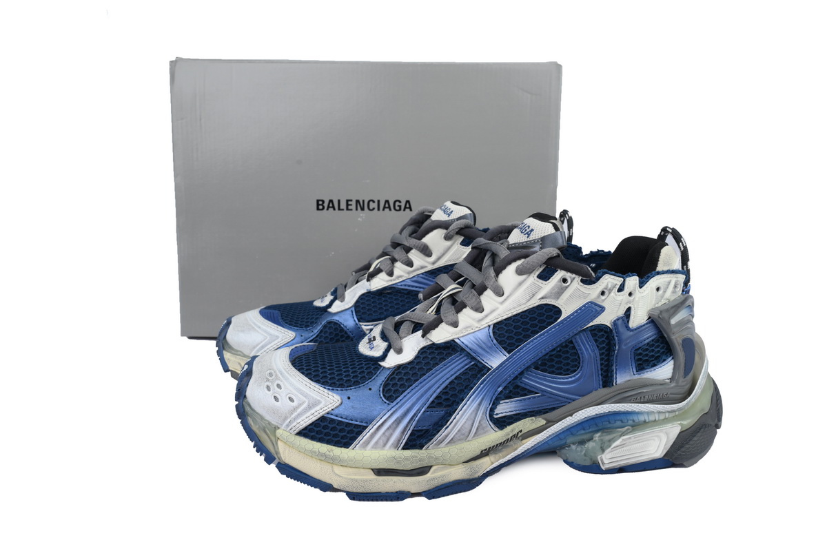 Balenciaga Runner Sneaker 'Gradient - Beige Navy' 772774 WRUNG 2410