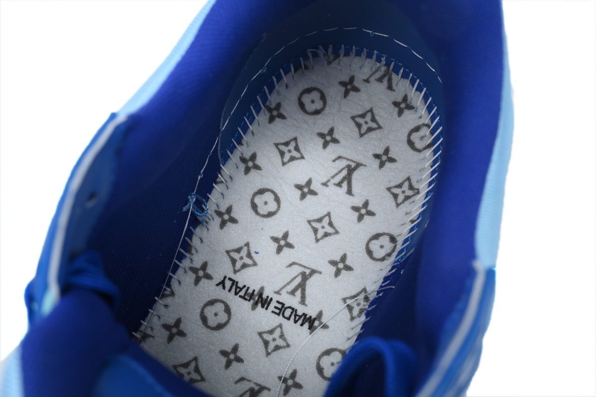 LOUIS VUITTON Trainer White Blue