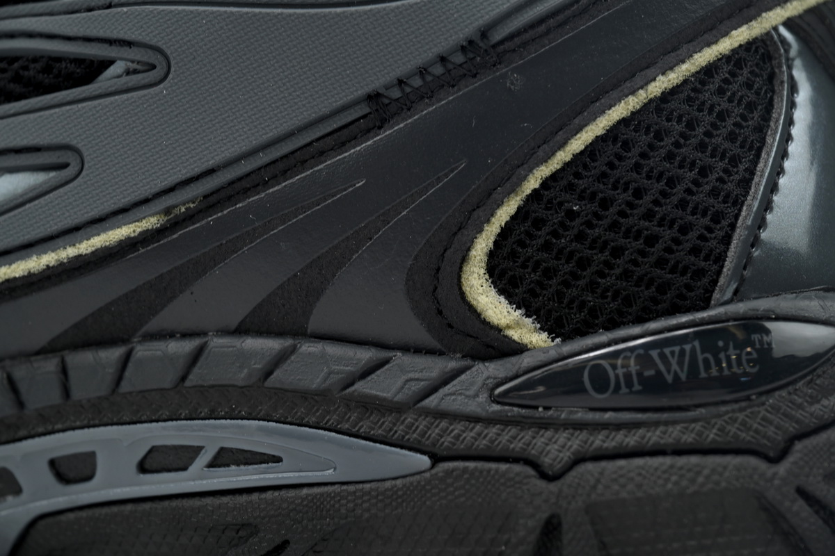 OFF-WHITE Out Of Black OMIA295C99 FAB00 11010