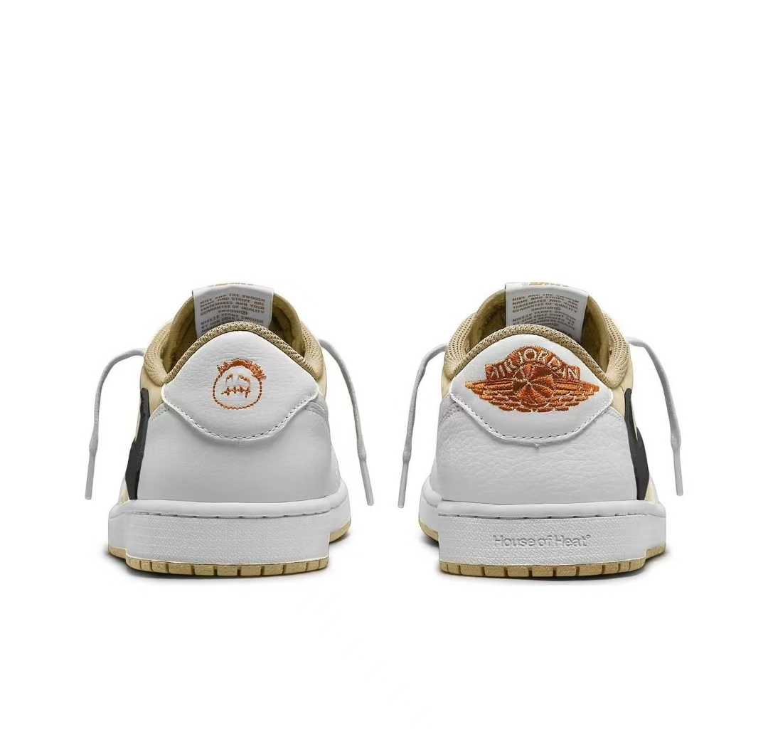 Travis Scott x Air Jordan 1 Low “Pale Vanilla”