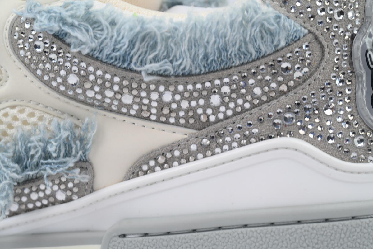 Louis Vuitton Skate Horse Hair Gray White Diamond