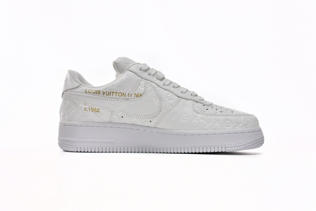 LOUIS VUITTON x Nike Air Force 1 Triple White LK0221