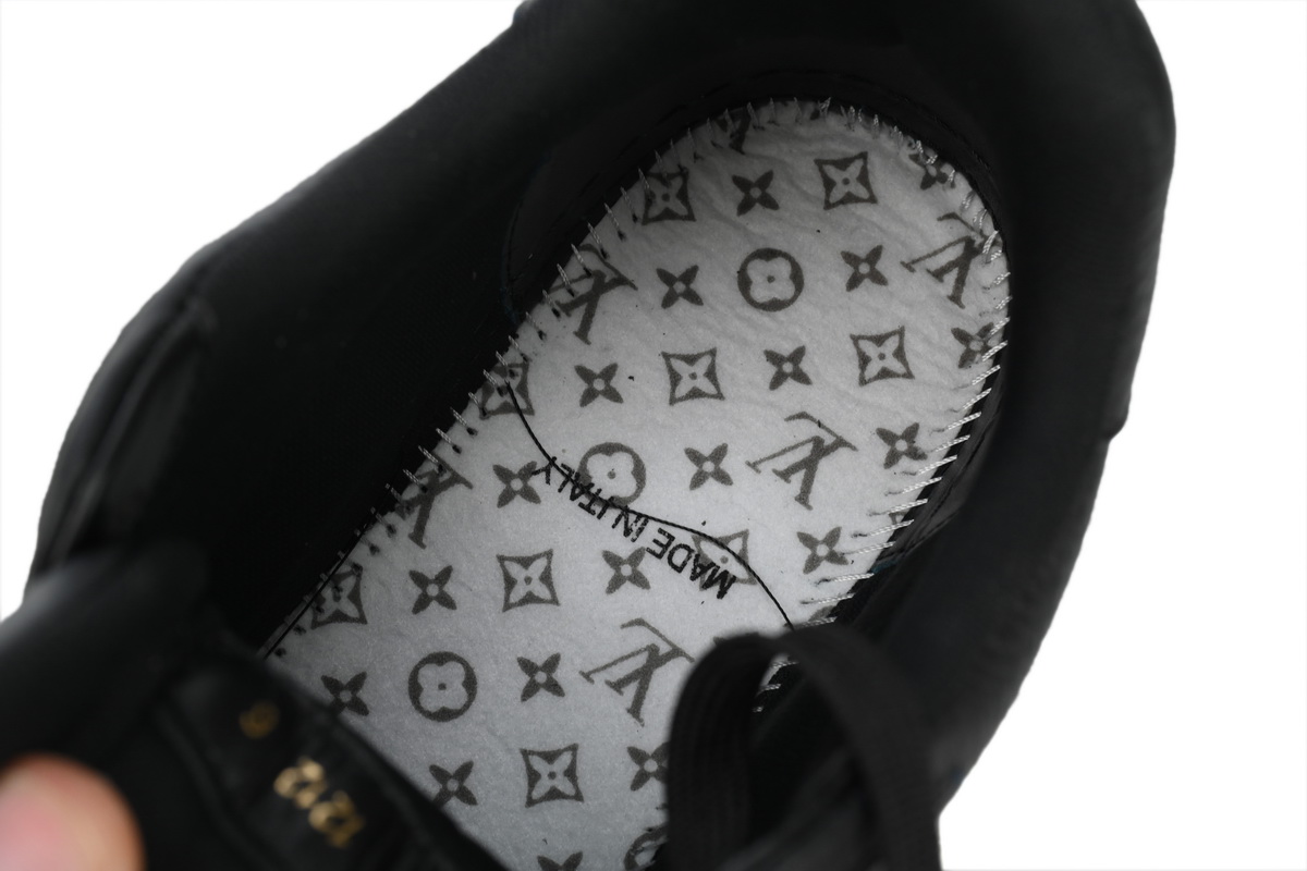 Yayoi Kusama x Louis Vuitton Trainer Black