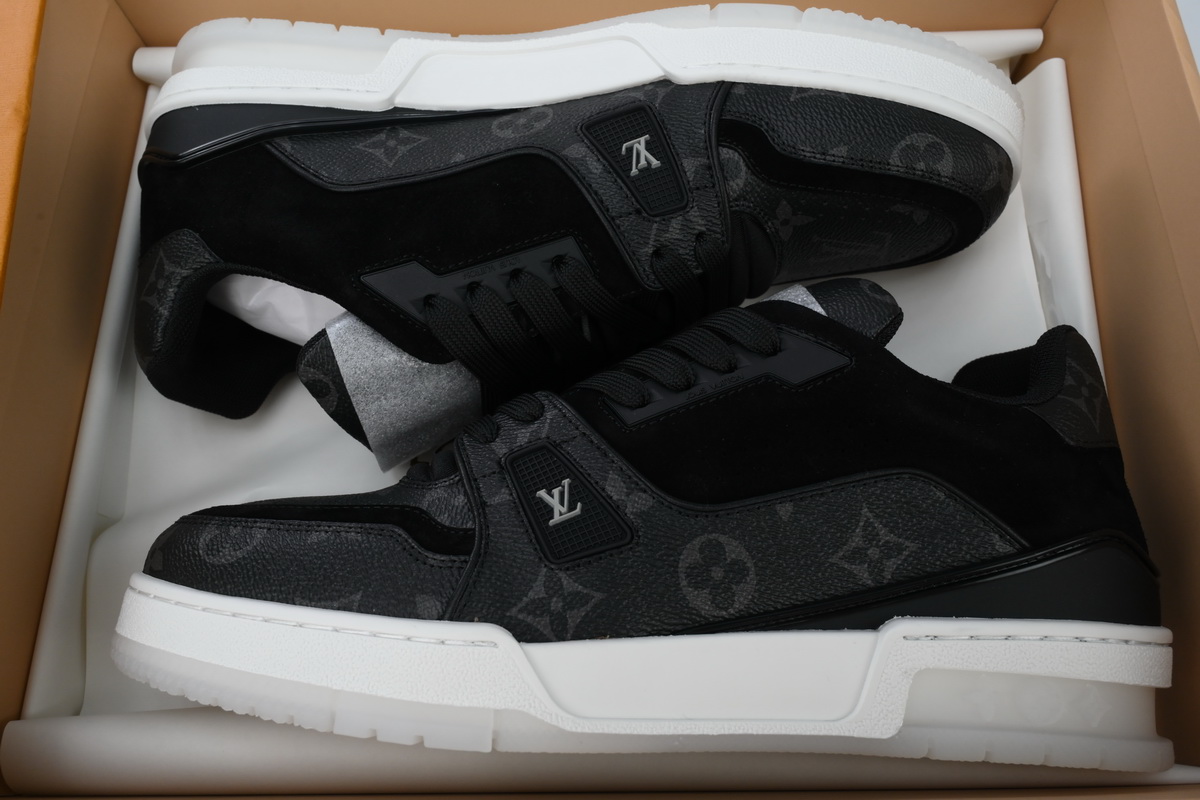 Louis Vuitton Louis Vuitton Trainer Black
