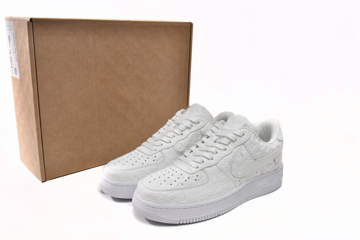 LOUIS VUITTON x Nike Air Force 1 Triple White LK0221