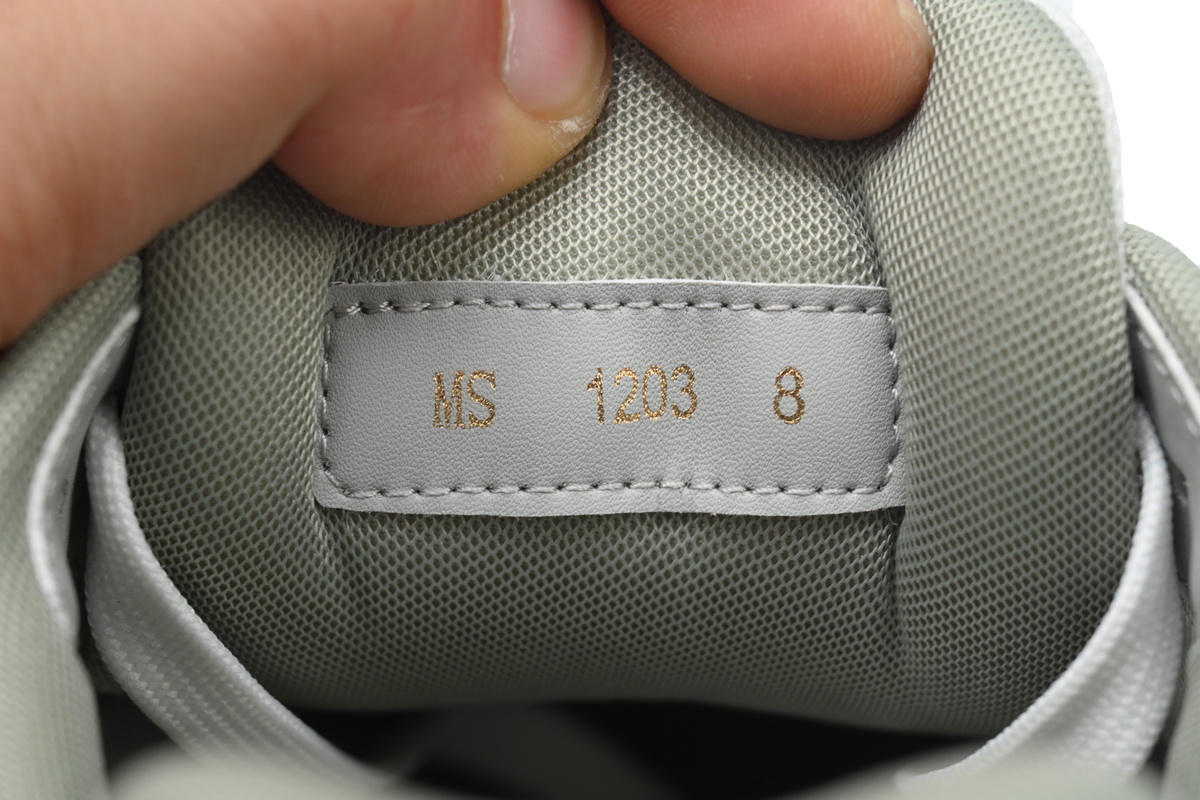 LOUIS VUITTON Trainer Black Green