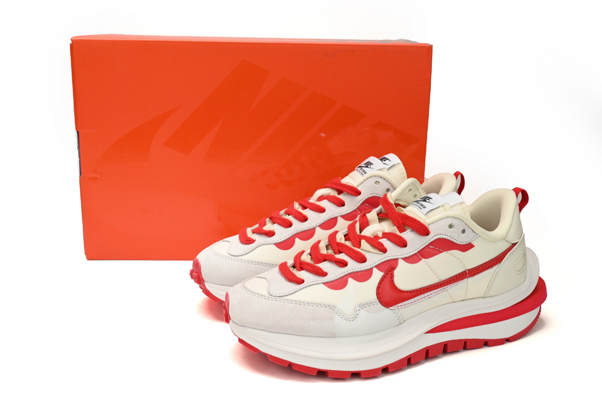 Sacai x VaporWaffle “Tour Yellow ” DD1875-110