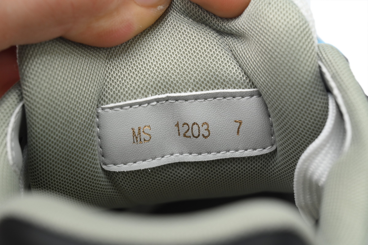 LOUIS VUITTON Trainer Black Blue