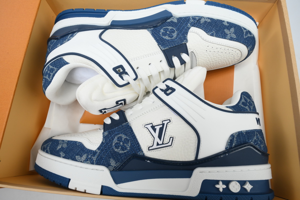 LOUIS VUITTON Trainer White and blue denim