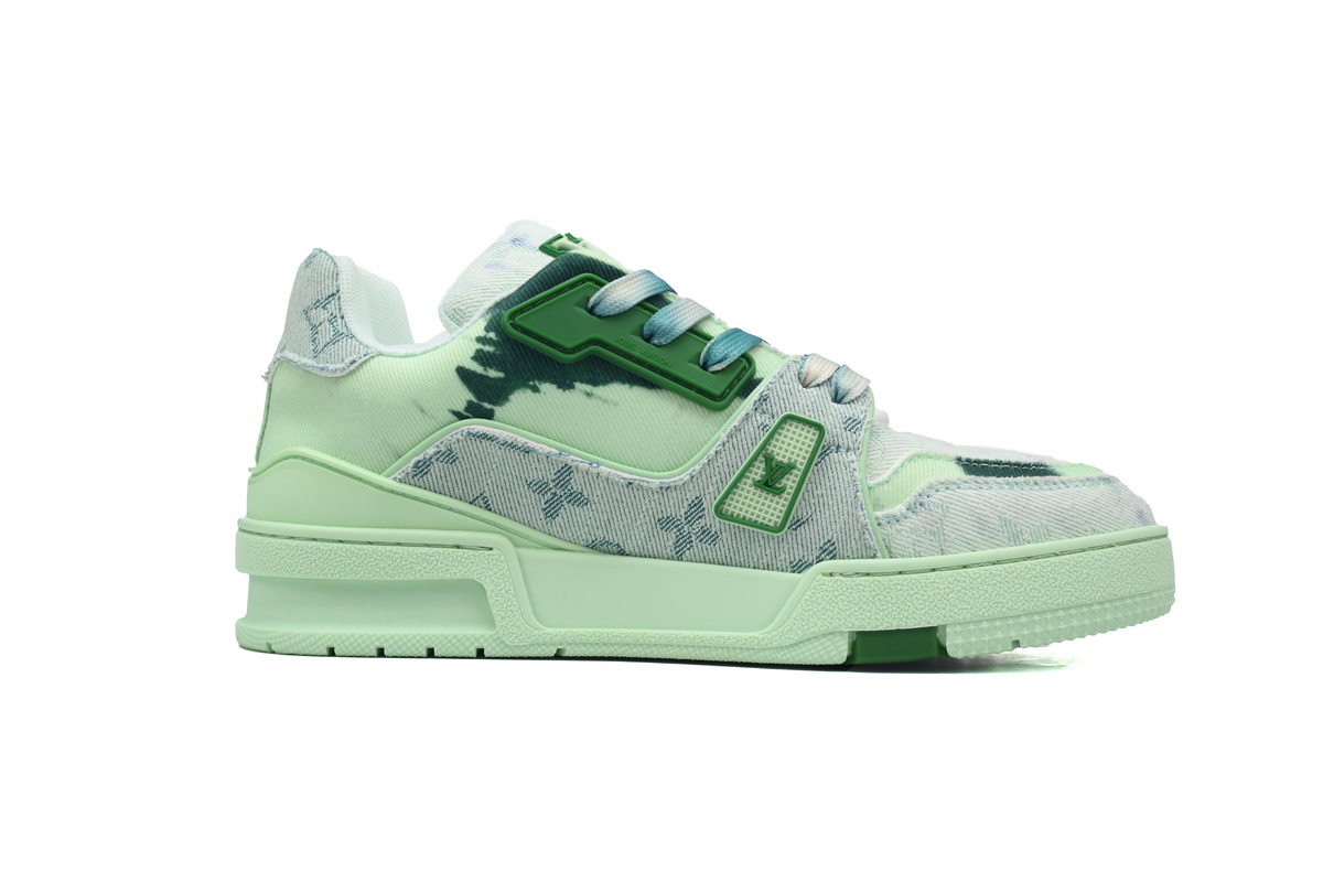 LOUIS VUITTON Trainer Golf Rendering Green Cloth