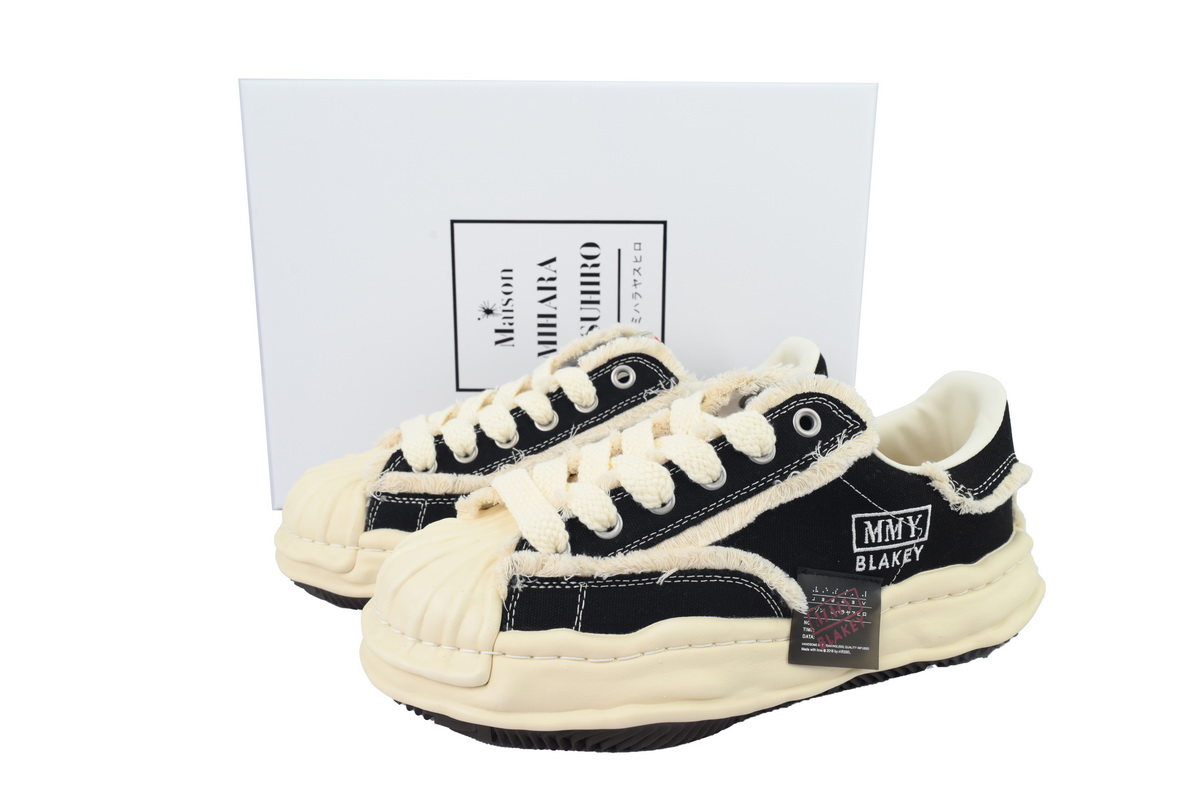 MIHARA YASUHIRO Black Tail NO.766