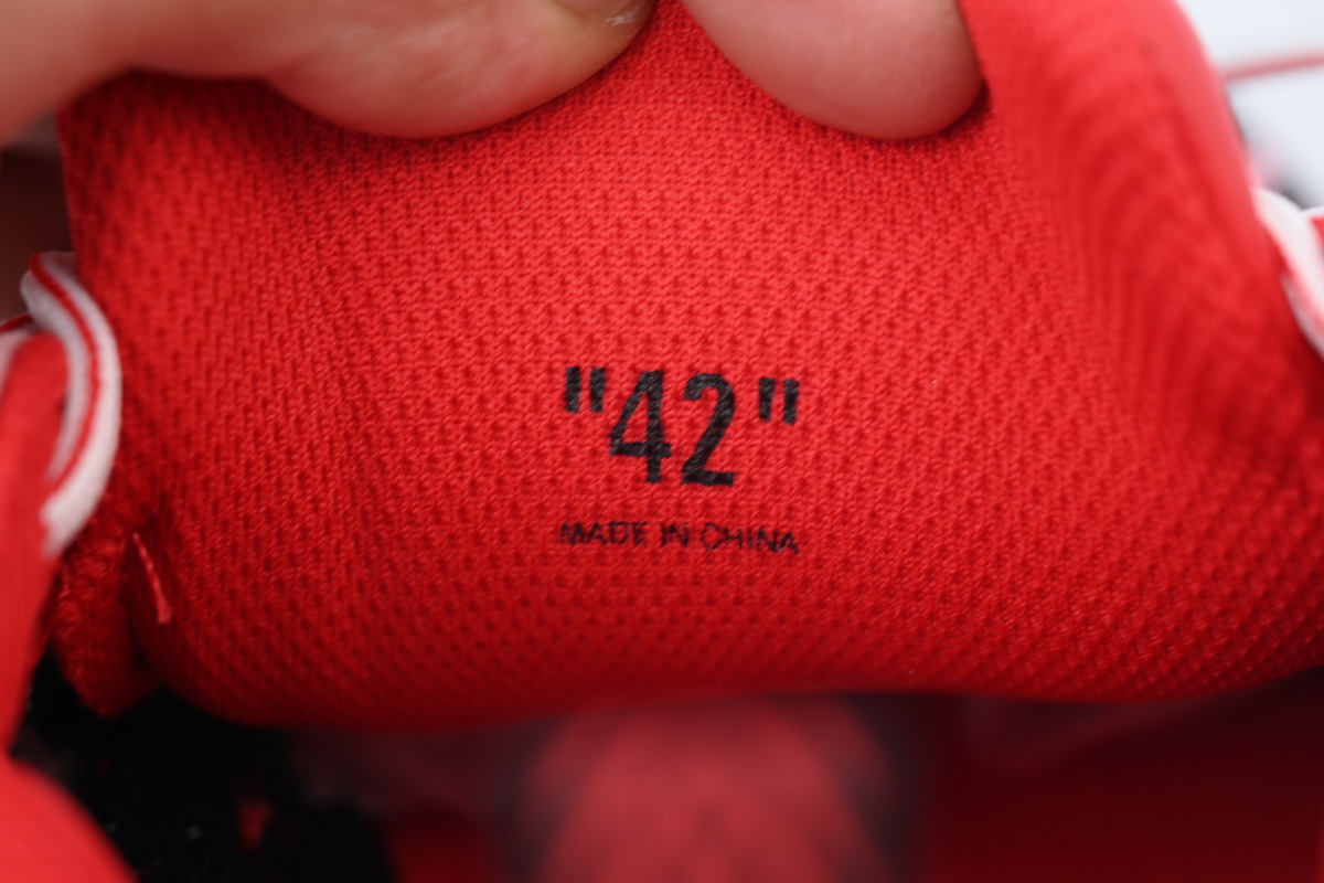 OFF-WHITE Out Of Black Red OMIA295V24 FAB00 11025