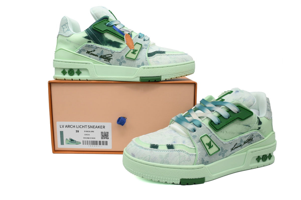 LOUIS VUITTON Trainer Golf Rendering Green Cloth
