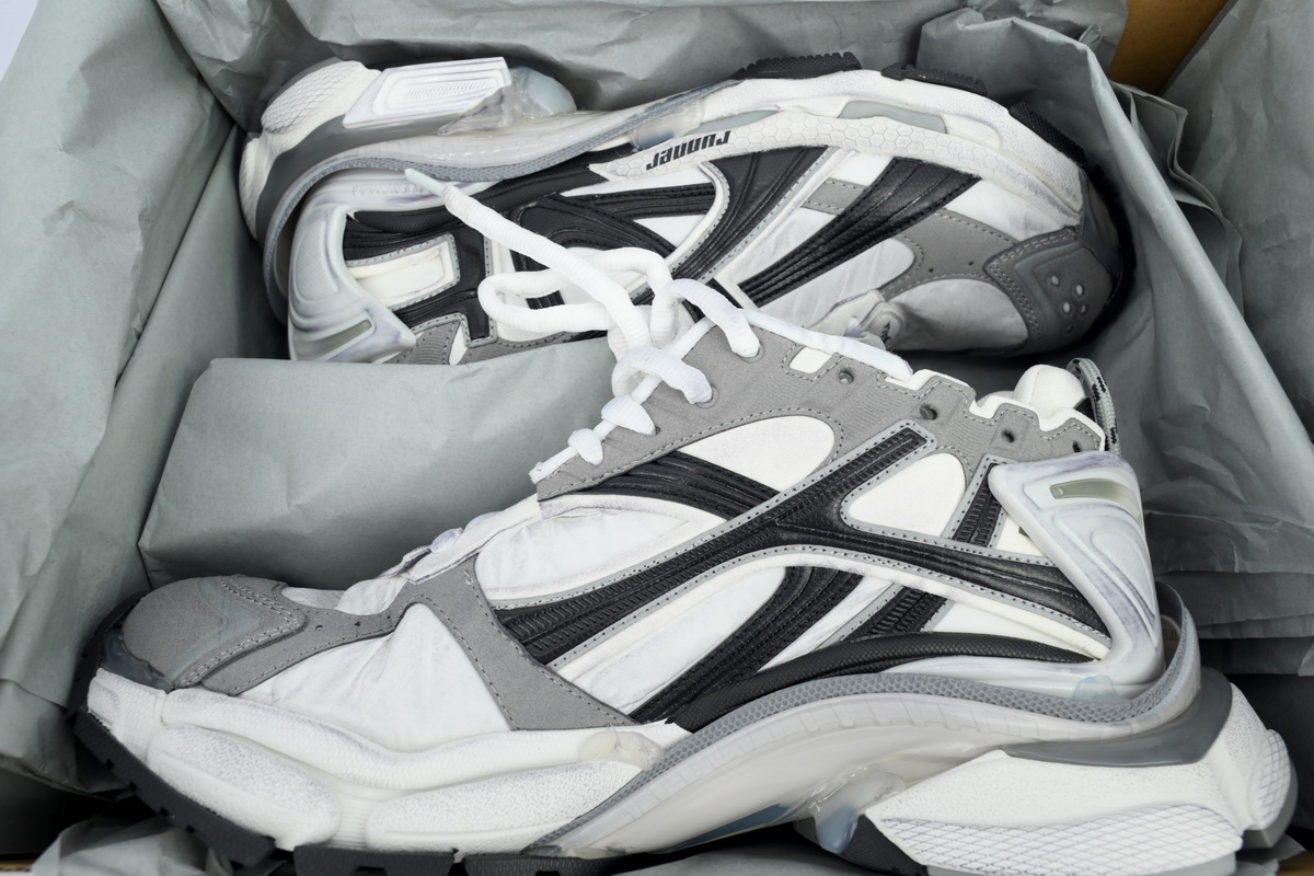 Balenciaga Runner Sneaker 'Grey White Black' 772774 W3RNY 9012