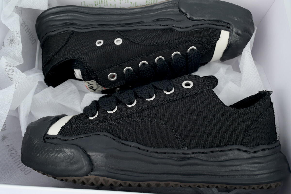 MIHARA YASUHIRO Black NO.786