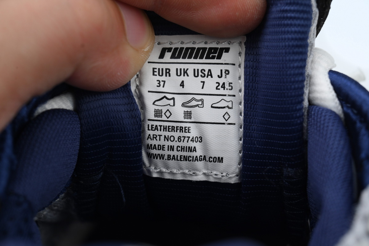 Balenciaga Runner 677403 W2RN1 0080