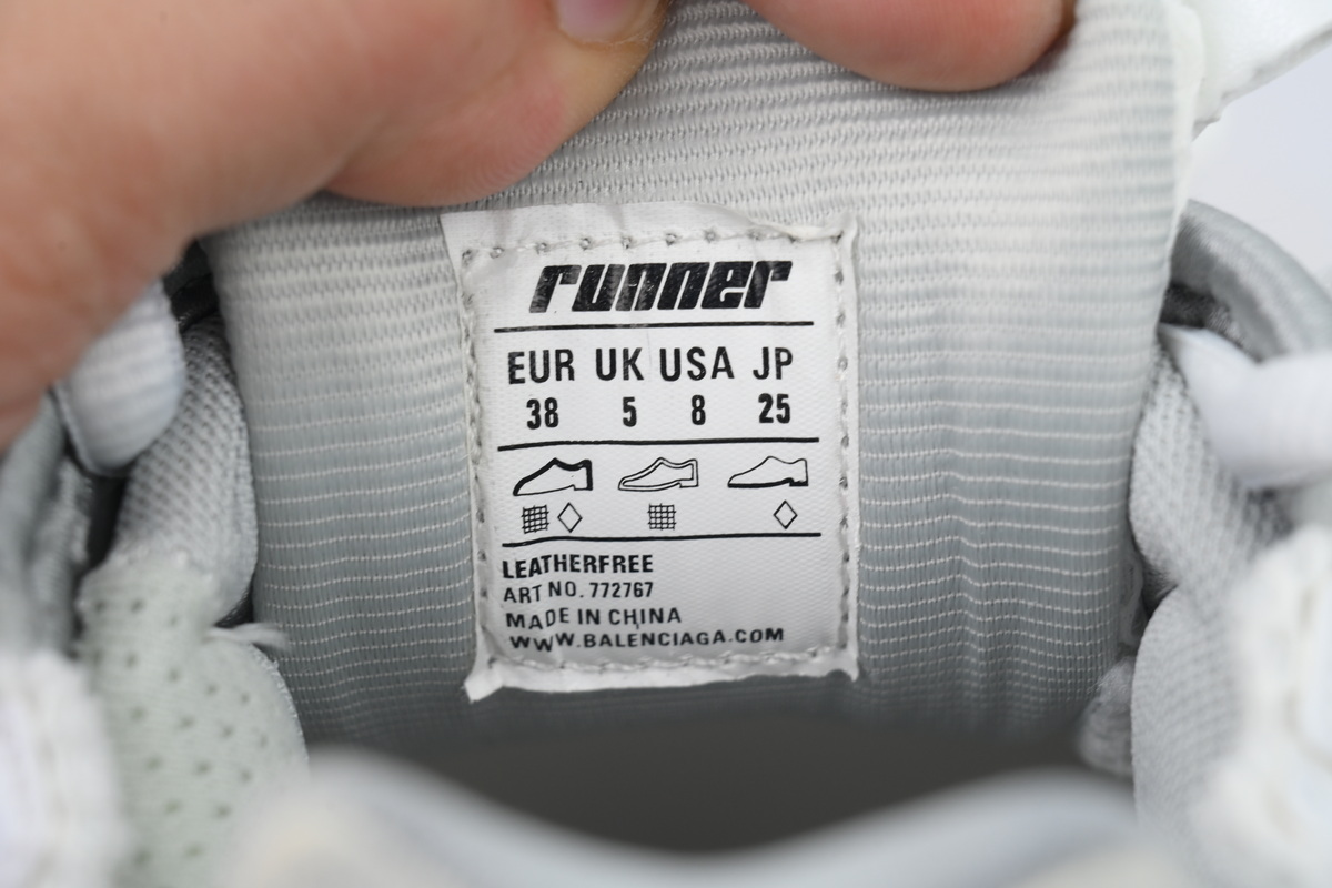 Balenciaga Runner Sneaker Gradient Yellow Powder 772767 WRUNG 9517