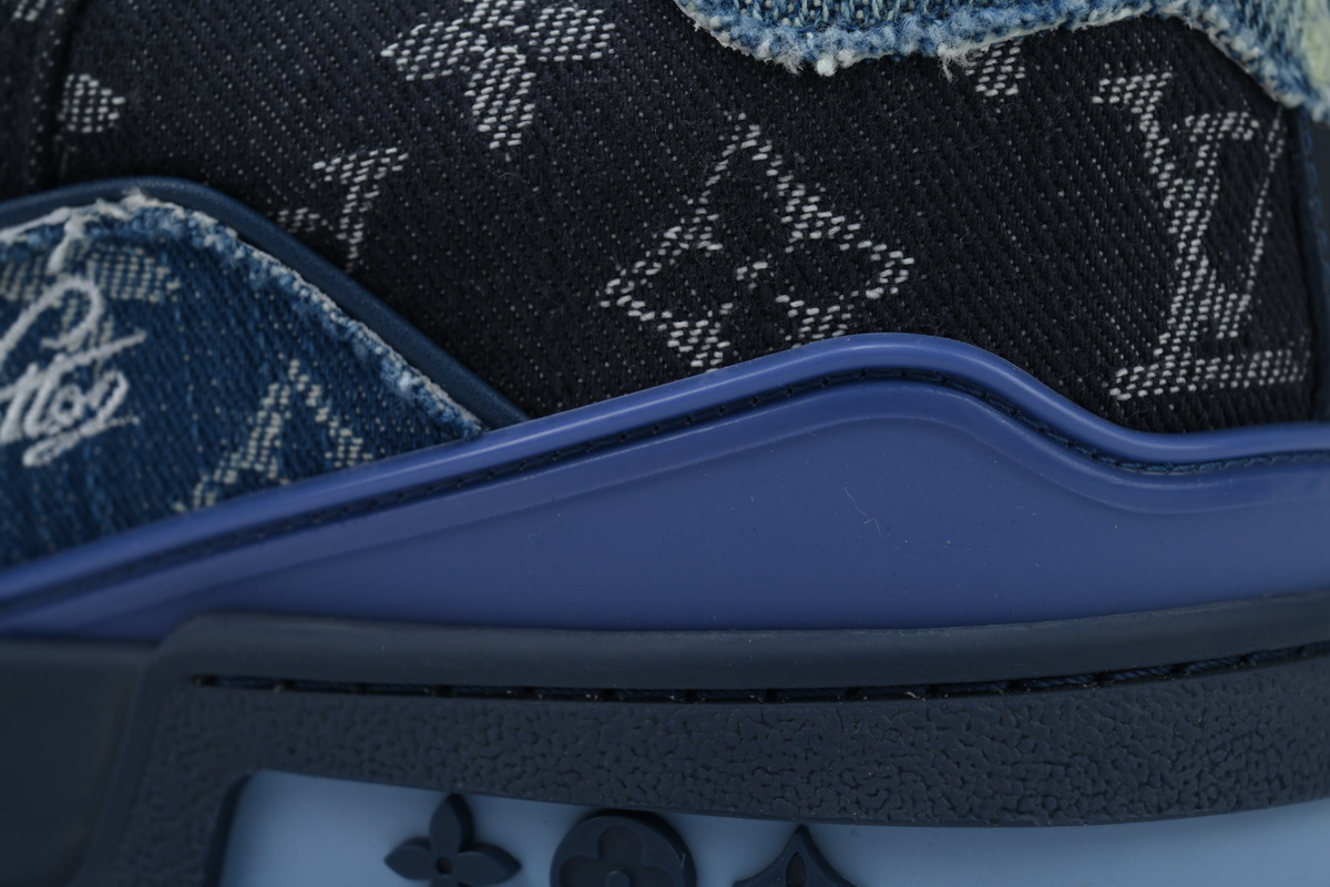 Louis Vuitton Louis Vuitton Trainer Navy Blue